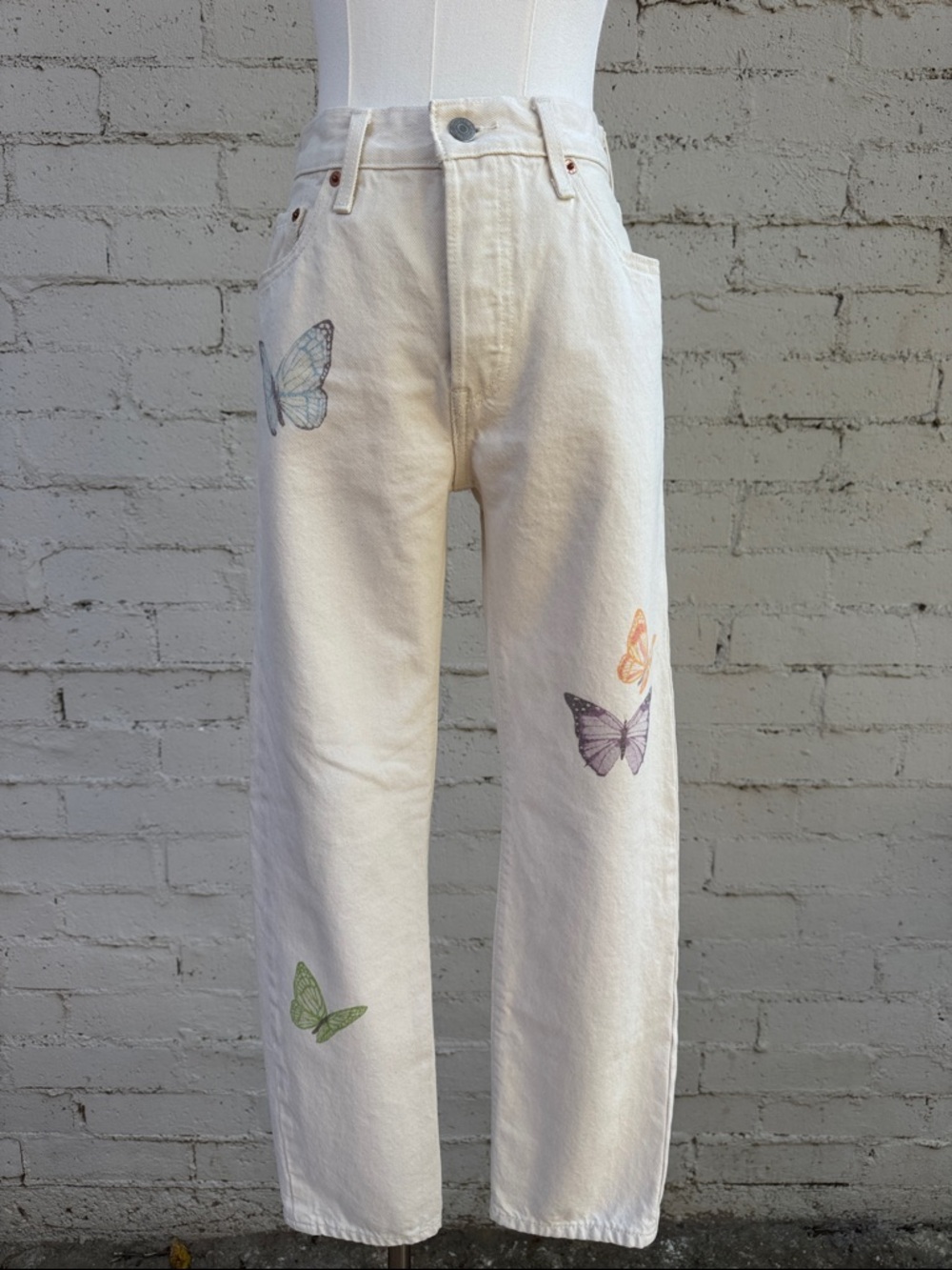 Levi's 501 Original Cropped Jeans Butterfly Print Size 25 - Picture 4 of 14